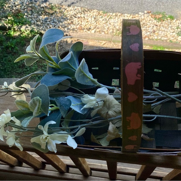 🐷Weaved Basket with Pig & Heart Design🐷 - Picture 6 of 10